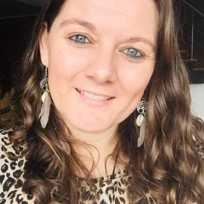 Lesley Desmet
